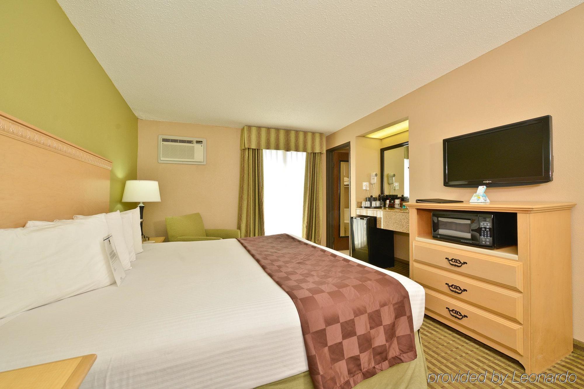 Best Western Plus Galleria Inn & Suites Memphis Exterior photo