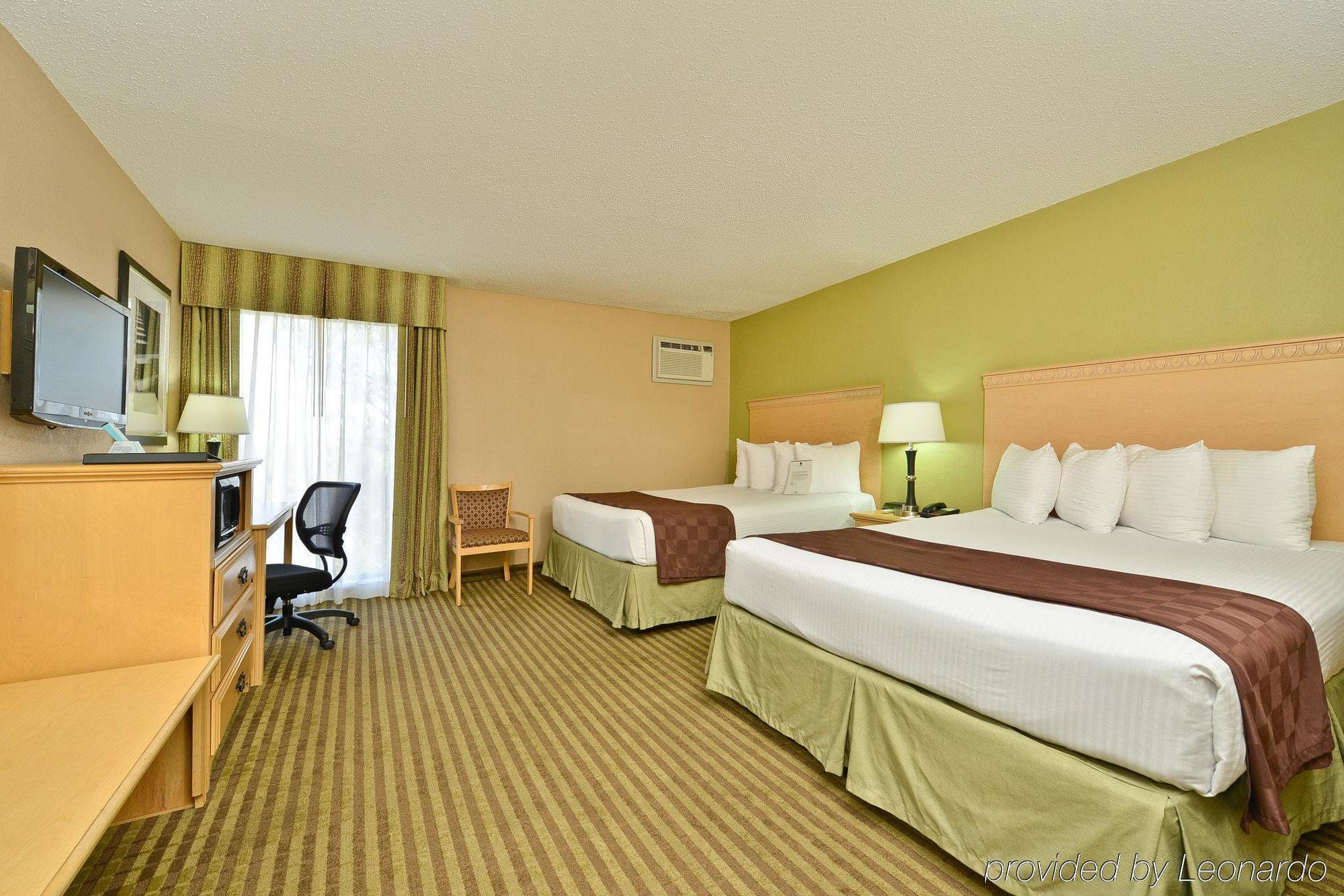 Best Western Plus Galleria Inn & Suites Memphis Exterior photo